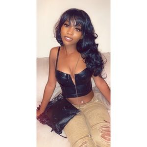 Meet your Posher, Tia